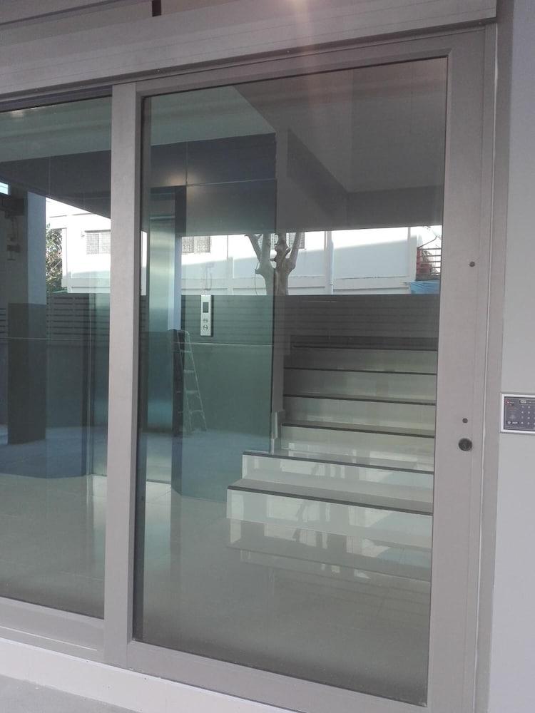 Ud House Aparthotel Udon Thani Exterior photo